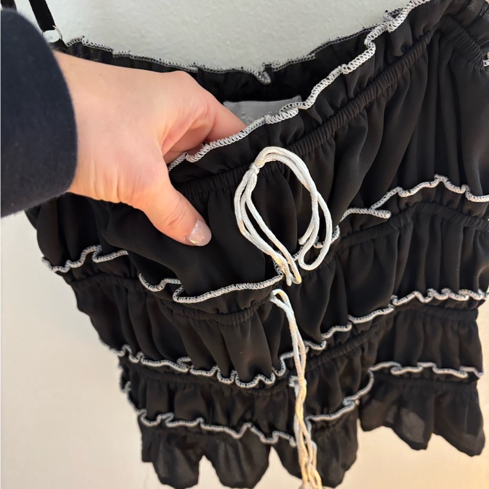 Isalis Black Ruffled Tank Top - Picture 2 of 3